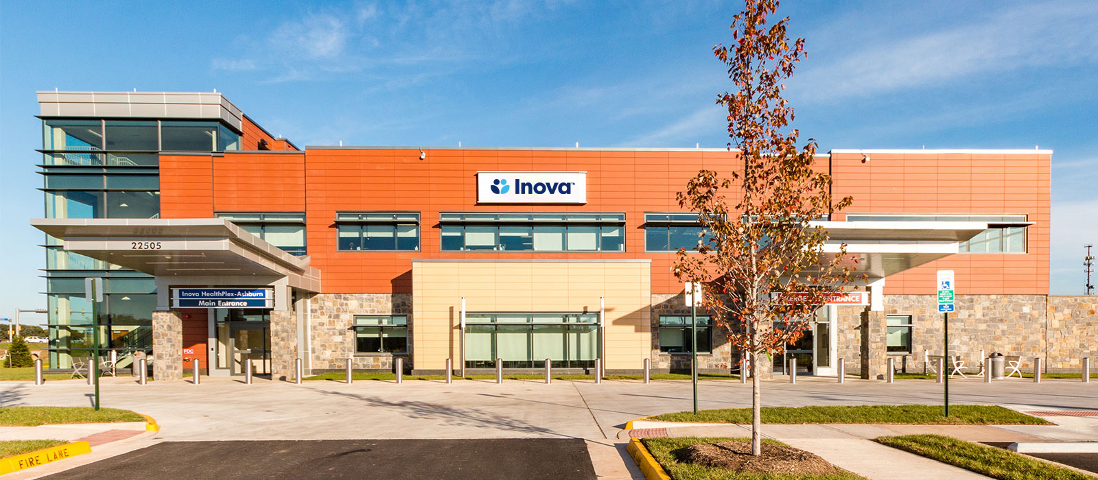 Exterior of Ashburn Healthplex 